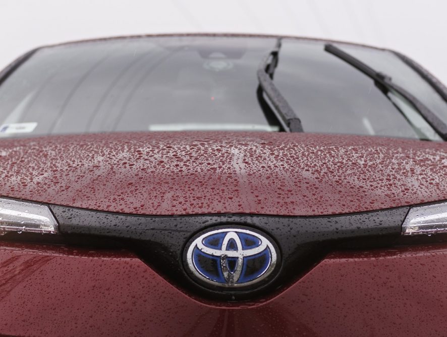 Hybrid propulsion, and the future of the automotive industry