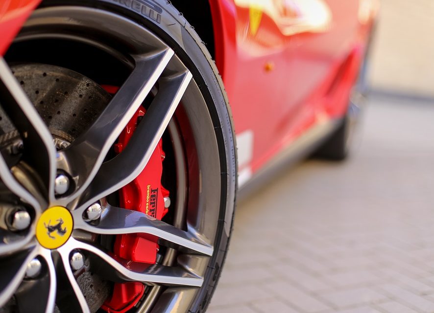 Ferrari SF90 Spider - a car that will take your breath away!