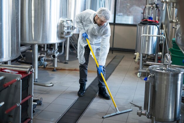How Can Floor Scrubbers Revolutionize Your Business’s Cleaning Routine?