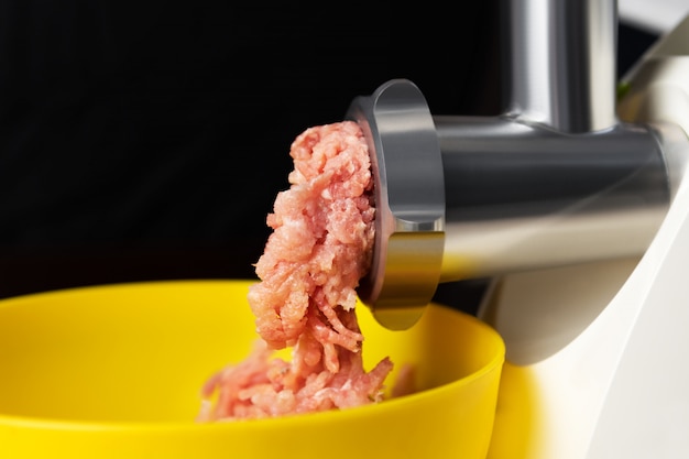 Enhancing Meat Processing Efficiency with Advanced Grinding Solutions